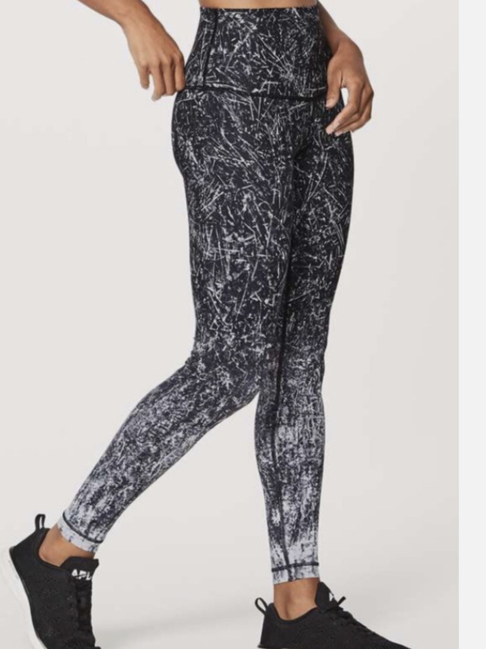 Lululemon Wunder Under Tight in Alpine